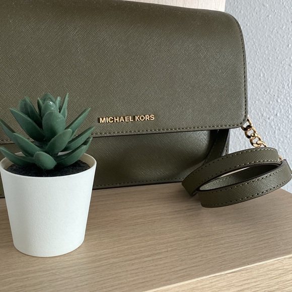 Micheal Kors Leather Crossbody Bag - Picture 3 of 3